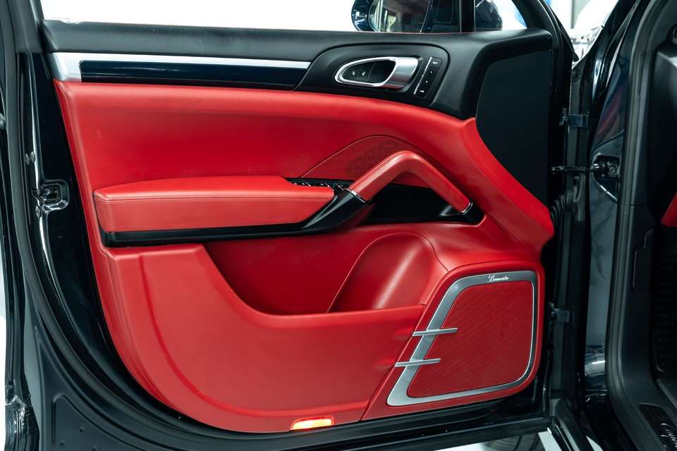Porsche Cayenne - Imagem 13