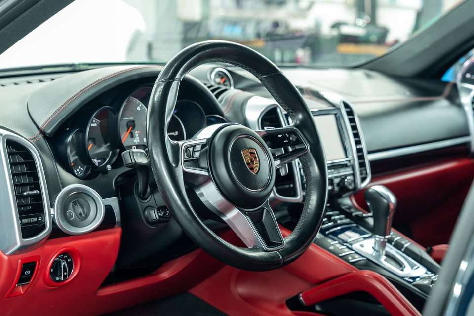 Porsche Cayenne - Imagem 15