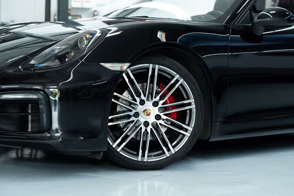 Porsche Boxster - Imagem 11