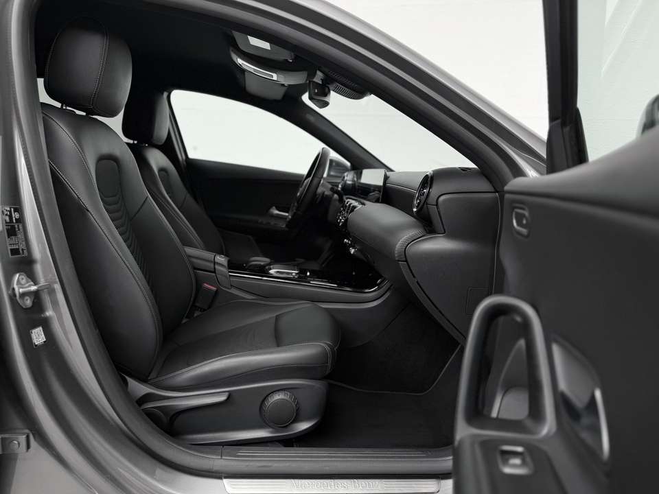 Mercedes-Benz A 180 - Imagem 12