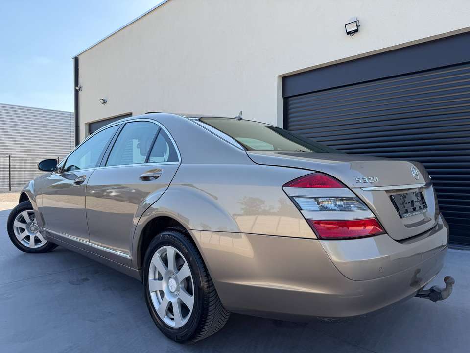 Mercedes-Benz S 320 - Imagem 10