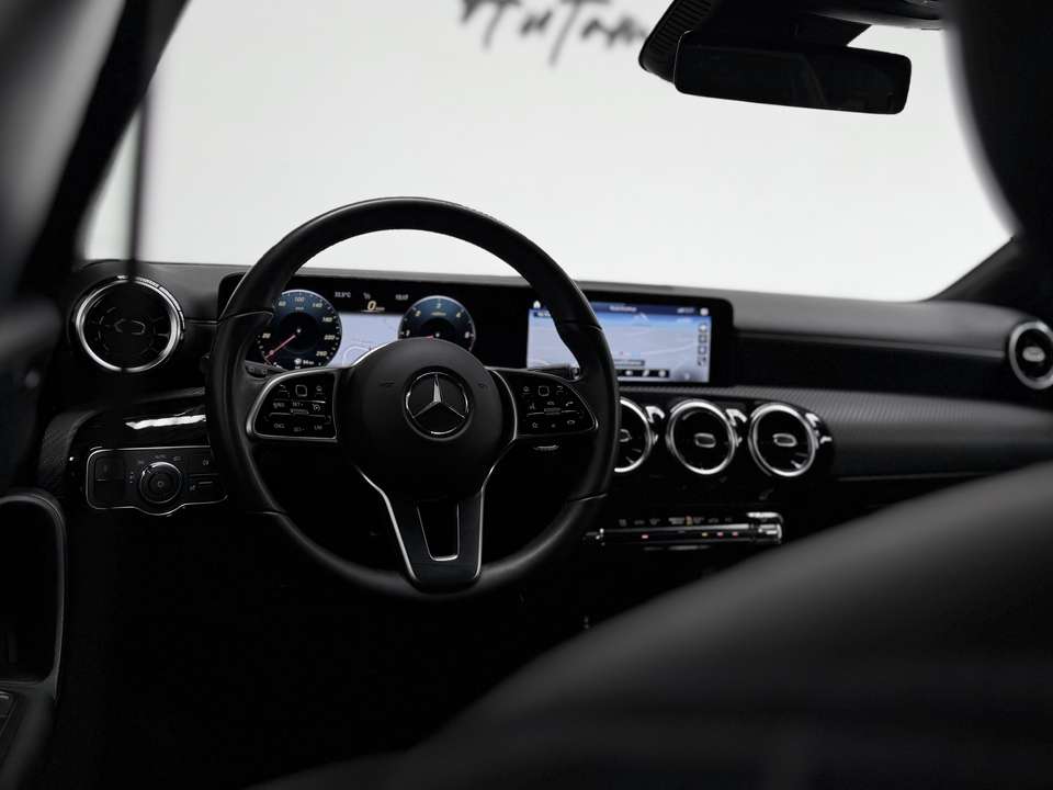 Mercedes-Benz A 180 - Imagem 15