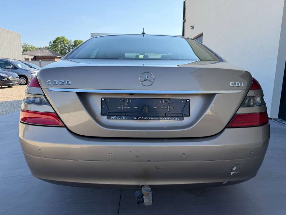 Mercedes-Benz S 320 - Imagem 16