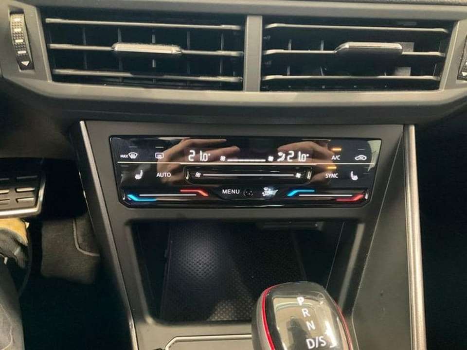 Volkswagen Polo - Imagem 12