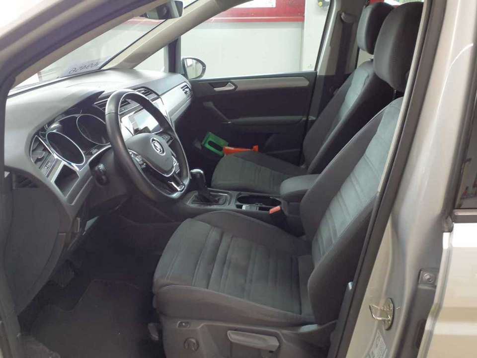 Volkswagen Touran - Imagem 3
