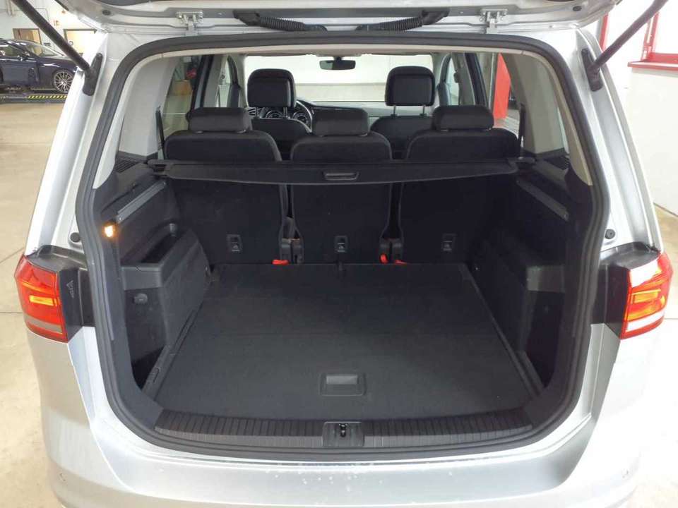 Volkswagen Touran - Imagem 9