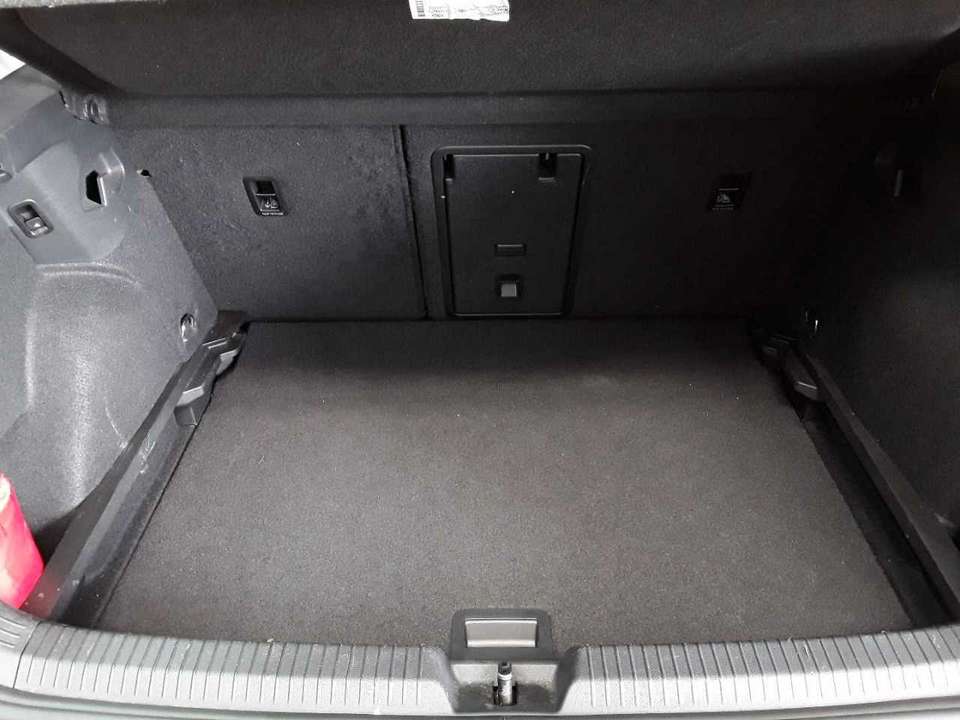 Volkswagen Golf - Imagem 10