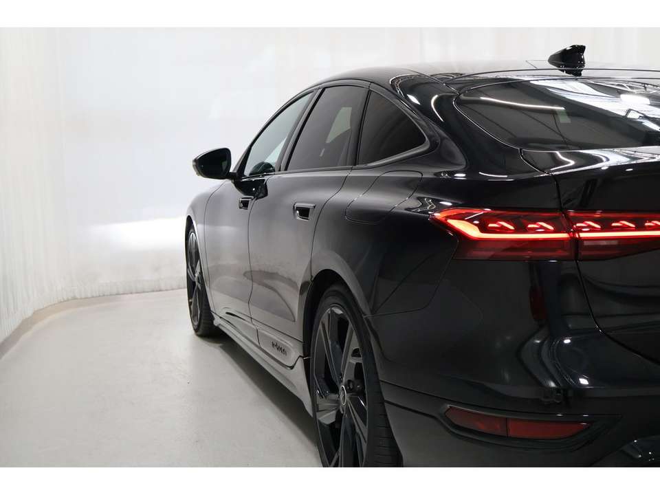 Audi S6 e-tron - Imagem 13