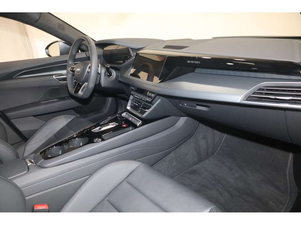 Audi e-tron GT - Imagem 14