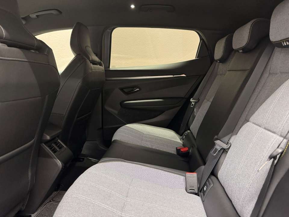 Renault Megane E-Tech - Imagem 10