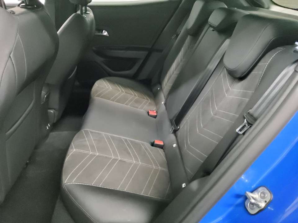 Opel Mokka-E - Imagem 13
