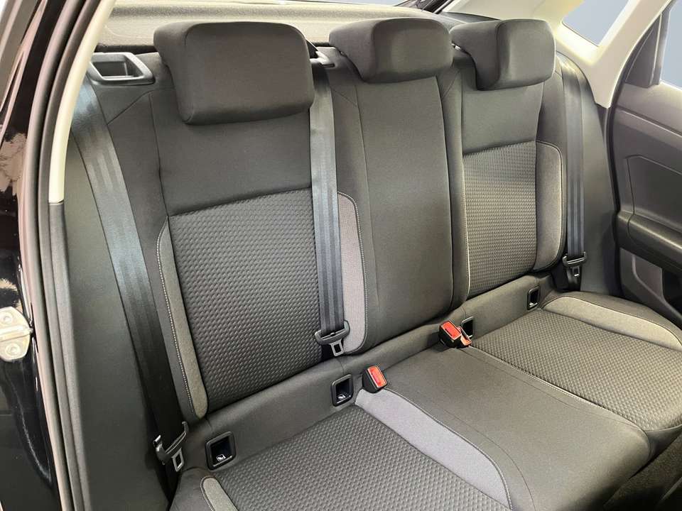 Volkswagen Polo - Imagem 11