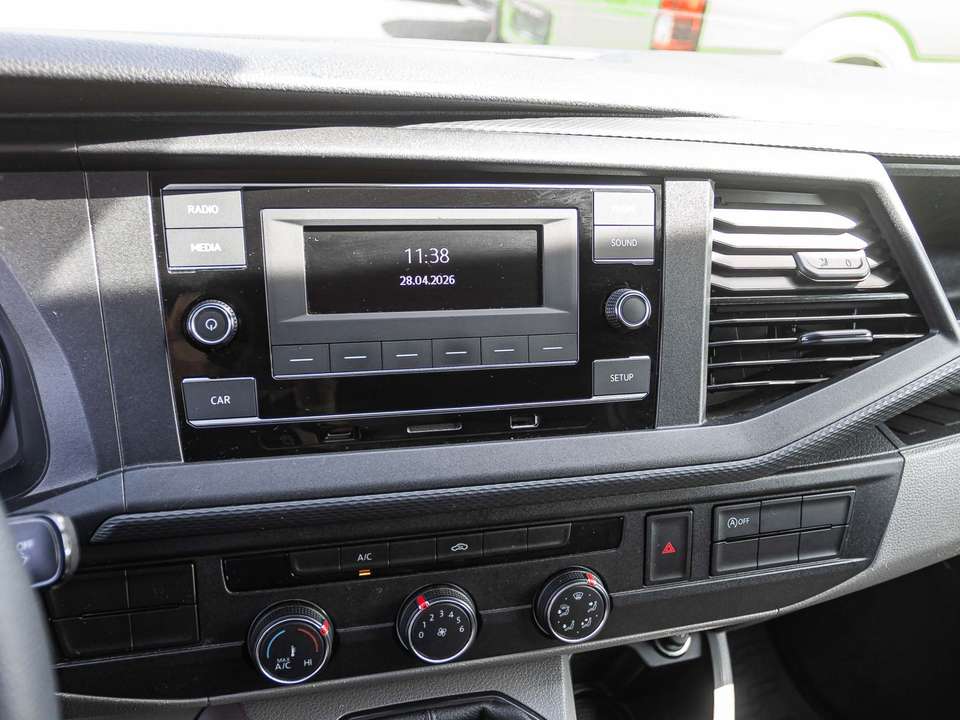 Volkswagen T6.1 Transporter - Imagem 11