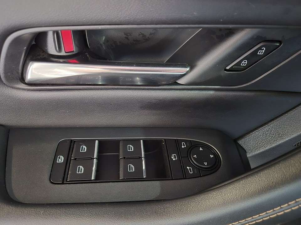 Mazda CX-60 - Imagem 11