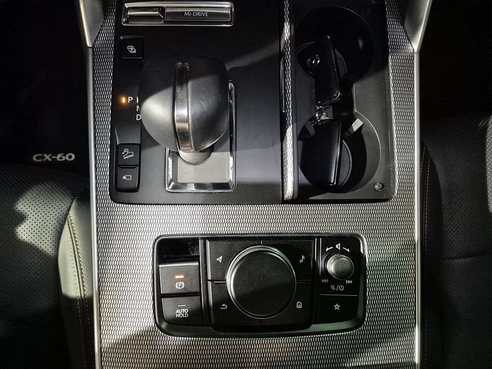 Mazda CX-60 - Imagem 13
