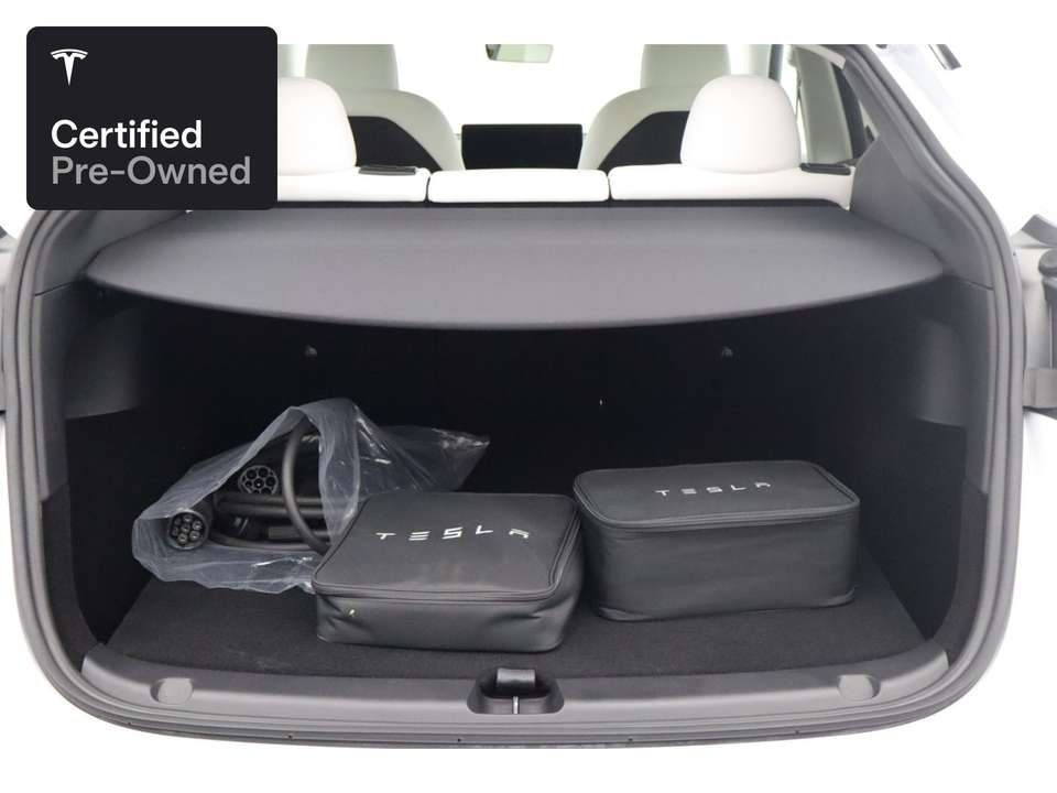 Tesla Model Y - Imagem 14