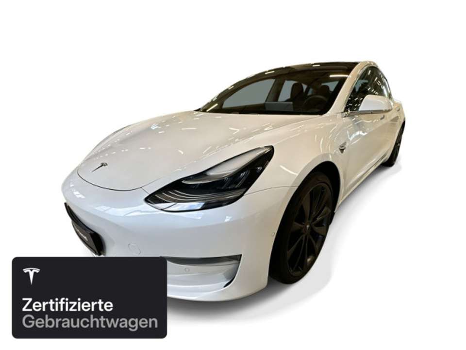 Tesla Model 3 - Imagem 1