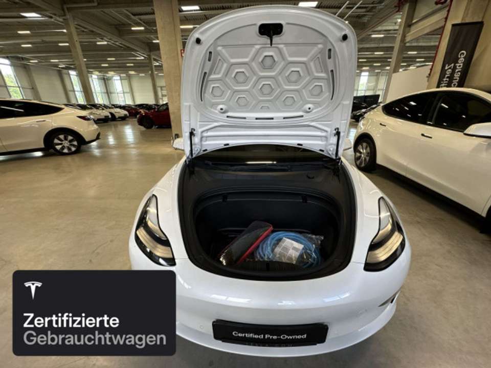 Tesla Model 3 - Imagem 8
