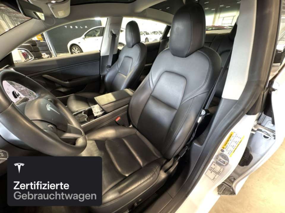 Tesla Model 3 - Imagem 10