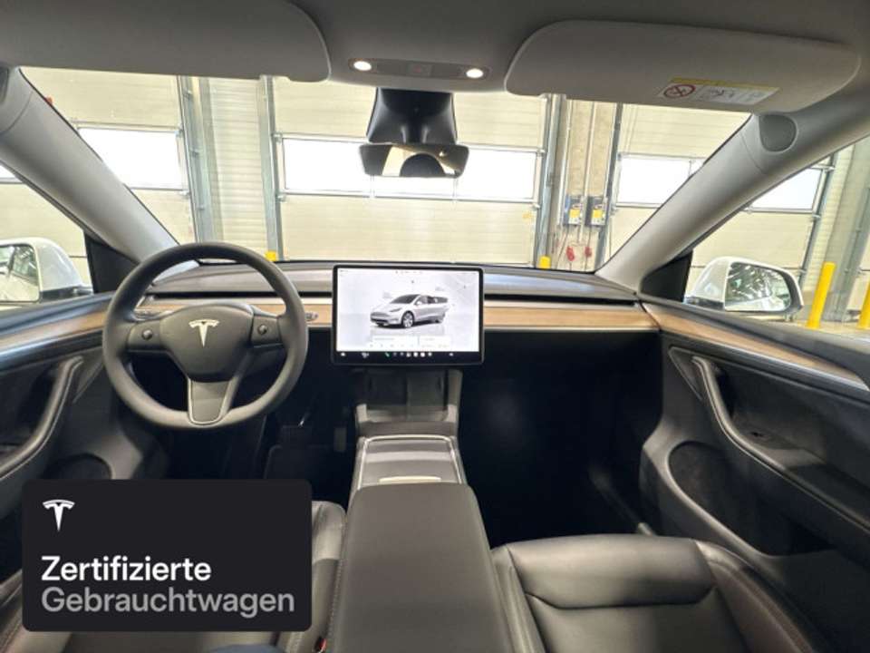 Tesla Model Y - Imagem 14