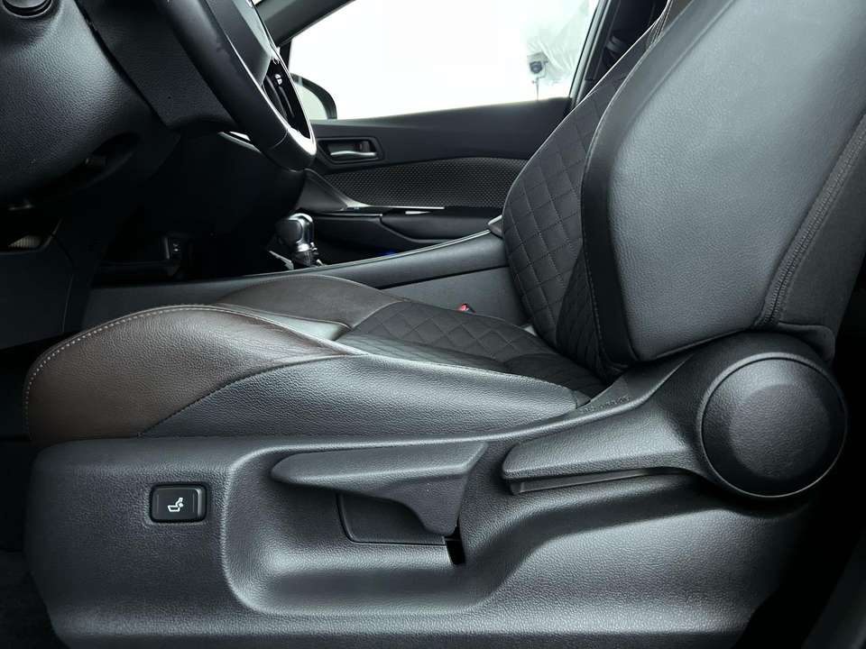 Toyota C-HR - Imagem 13