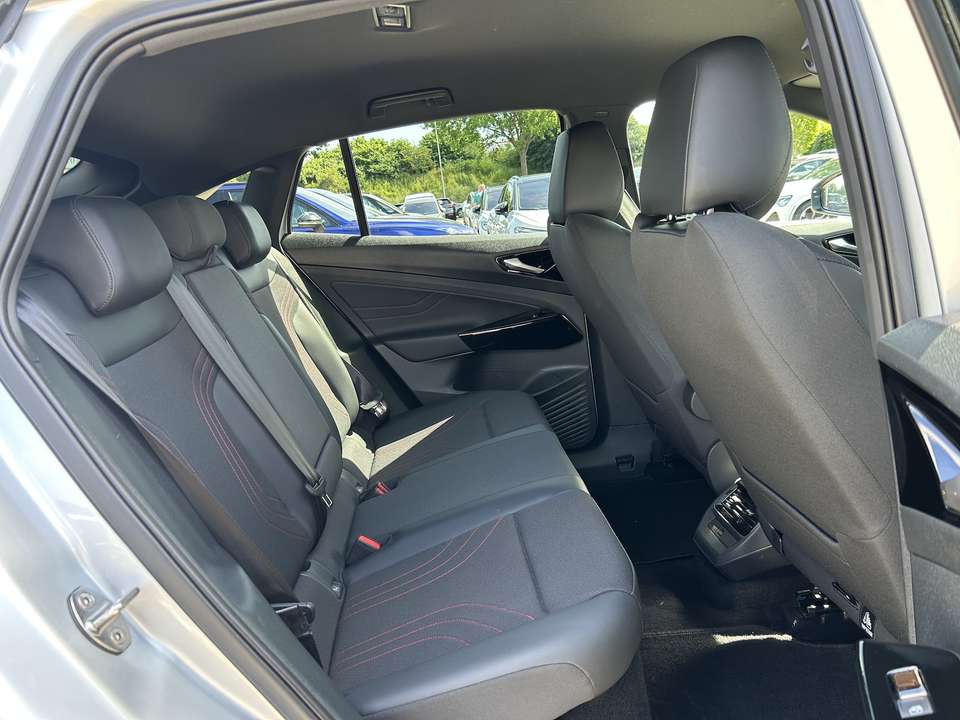 Volkswagen ID.5 - Imagem 12