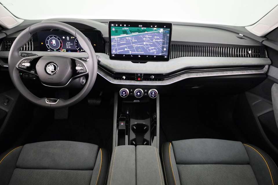 Skoda Superb - Imagem 6