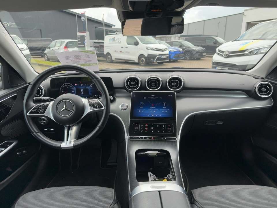 Mercedes-Benz C 300 - Imagem 8