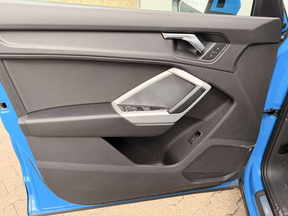 Car picture 5