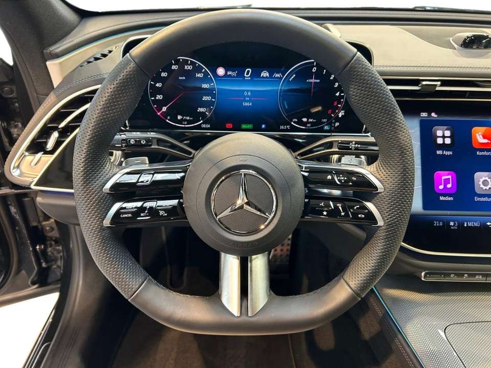 Mercedes-Benz E 300 - Imagem 14