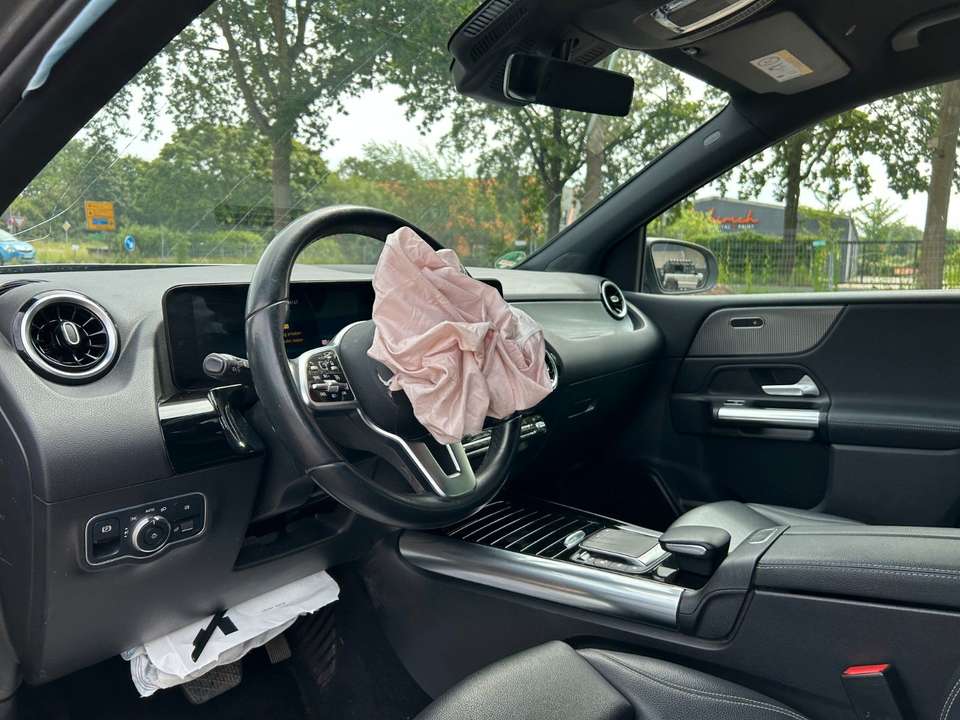Car picture 10