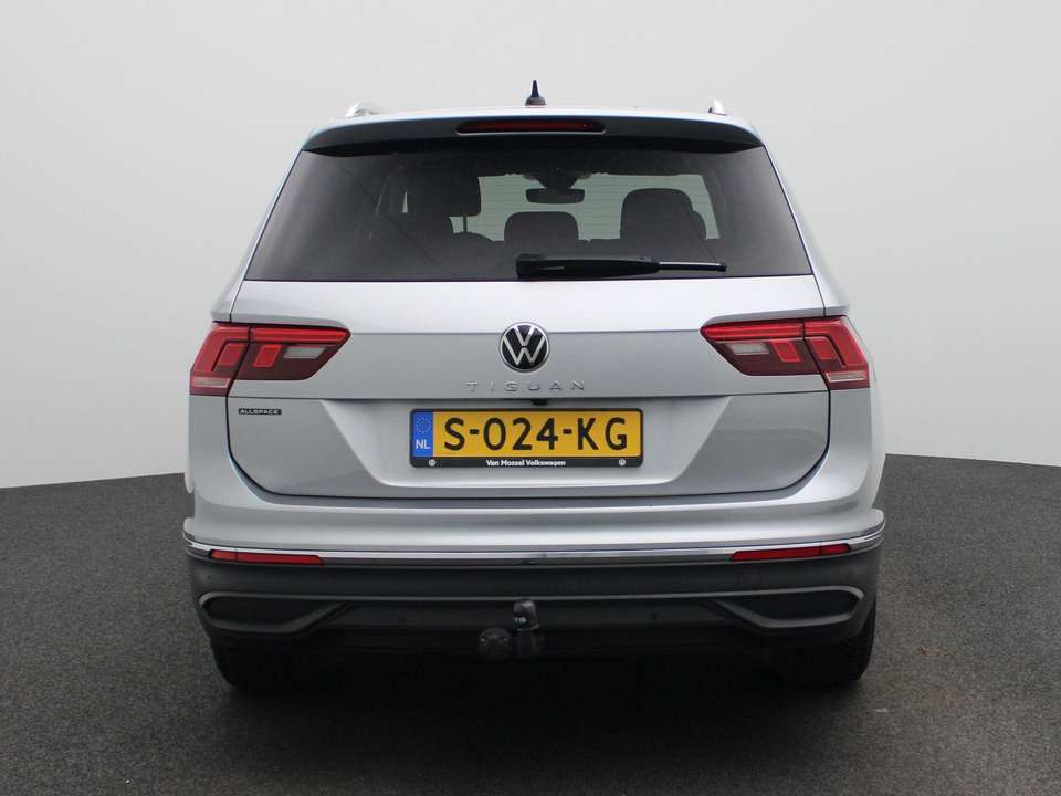 Volkswagen Tiguan Allspace - Imagem 5