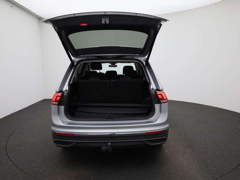 Volkswagen Tiguan Allspace - Imagem 11
