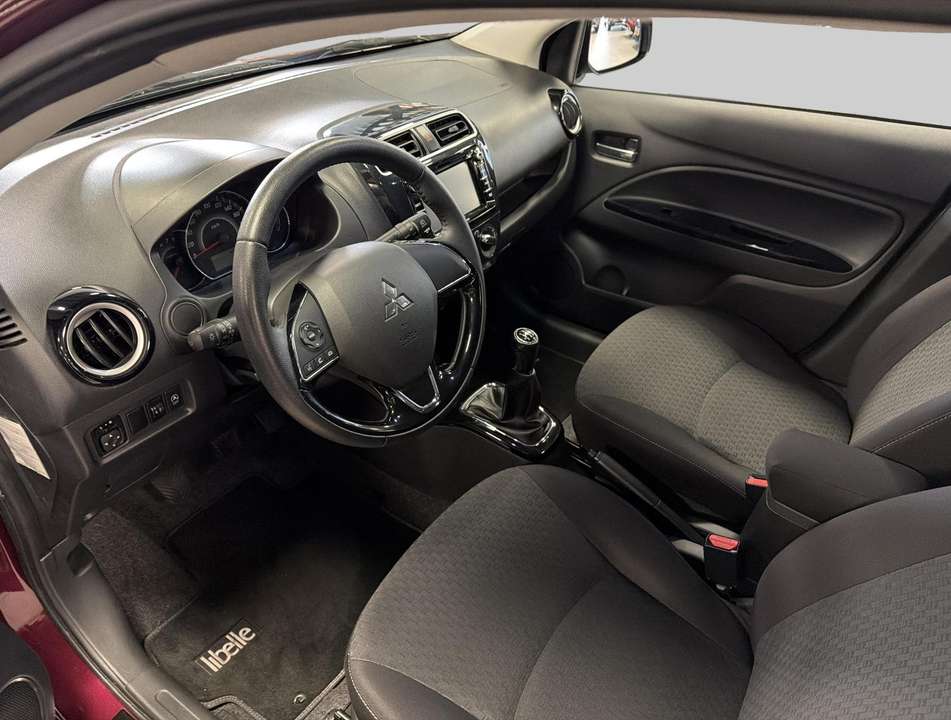 Mitsubishi Space Star - Imagem 8