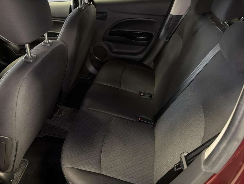 Mitsubishi Space Star - Imagem 9