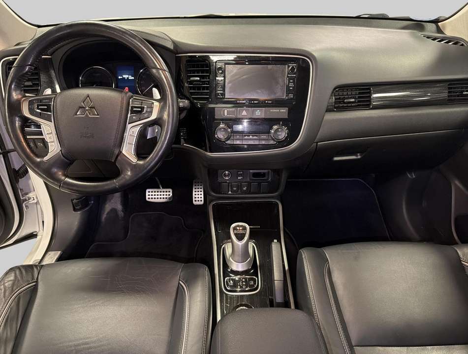 Mitsubishi Outlander - Imagem 10