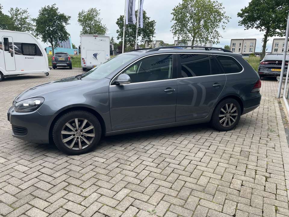 Volkswagen Golf Variant - Imagem 5