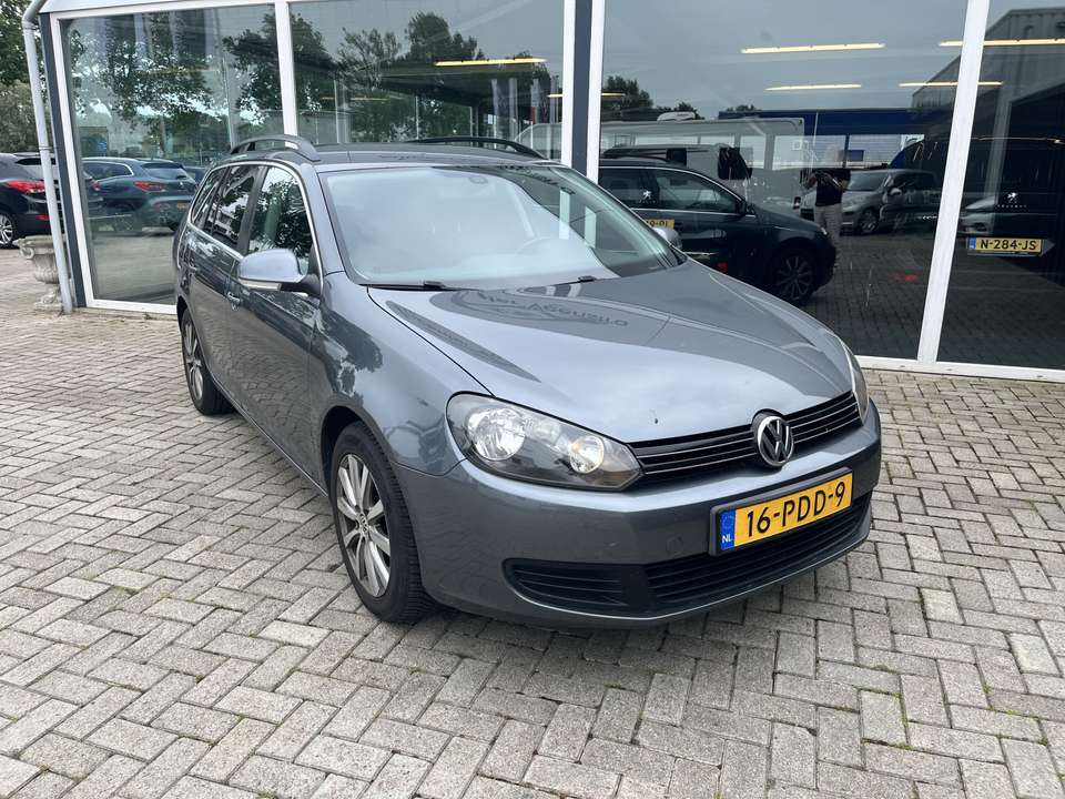 Volkswagen Golf Variant - Imagem 8