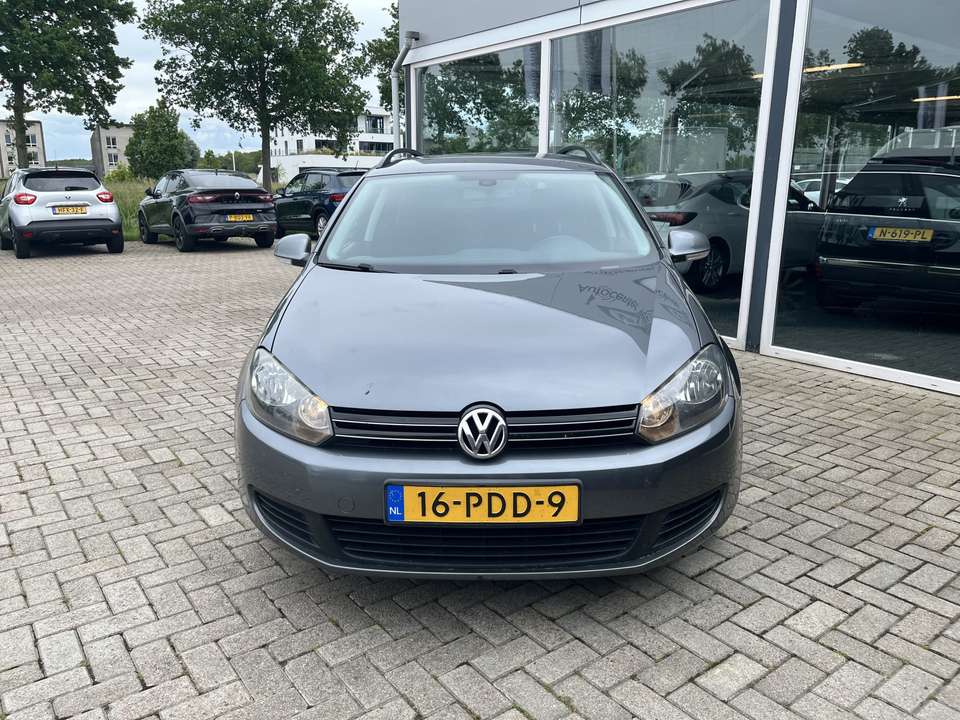 Volkswagen Golf Variant - Imagem 9