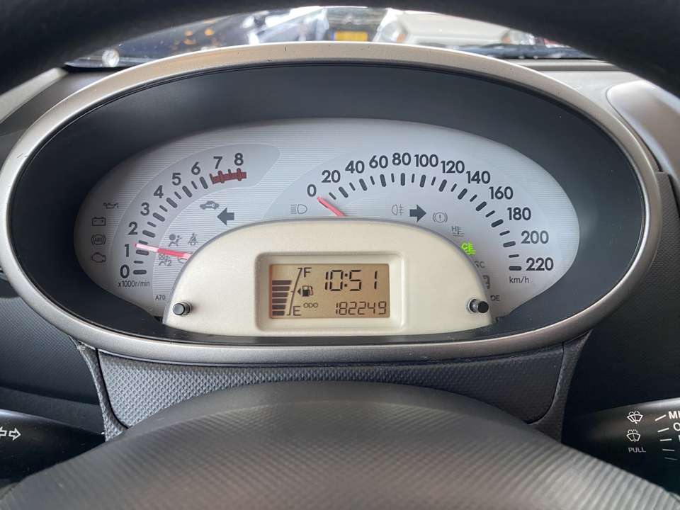 Subaru Justy - Imagem 15