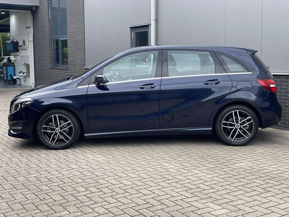 Mercedes-Benz B 180 - Imagem 2