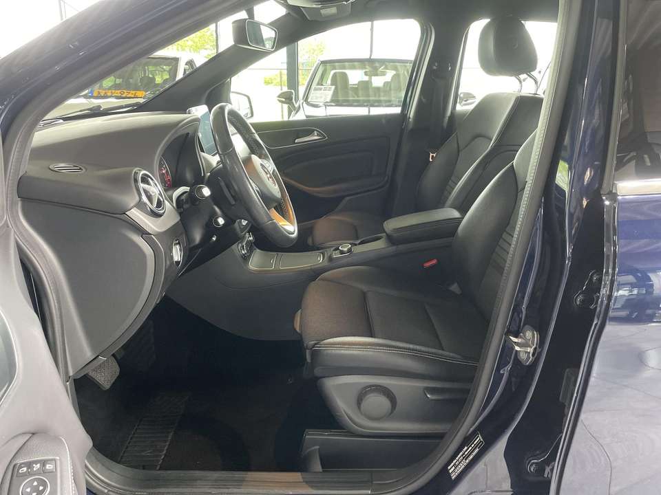 Mercedes-Benz B 180 - Imagem 6