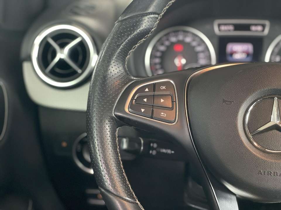 Mercedes-Benz B 180 - Imagem 13
