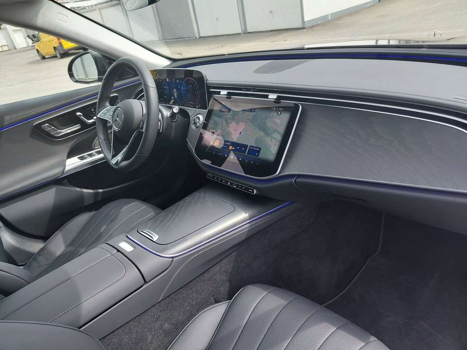 Car picture 9