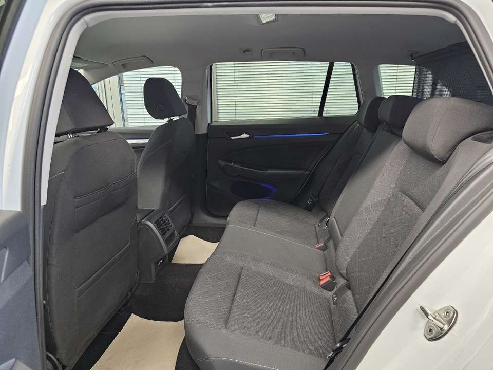 Volkswagen Golf Variant - Imagem 8