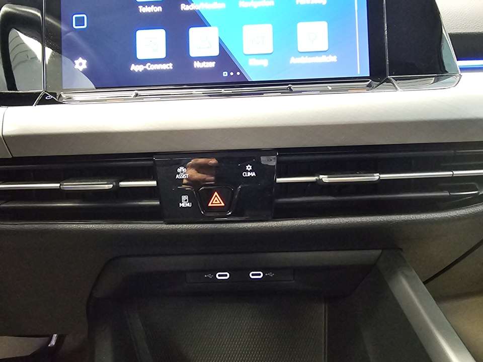 Volkswagen Golf Variant - Imagem 13