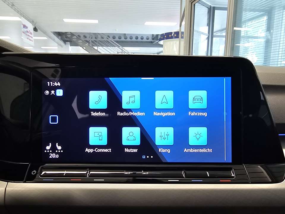 Volkswagen Golf Variant - Imagem 14