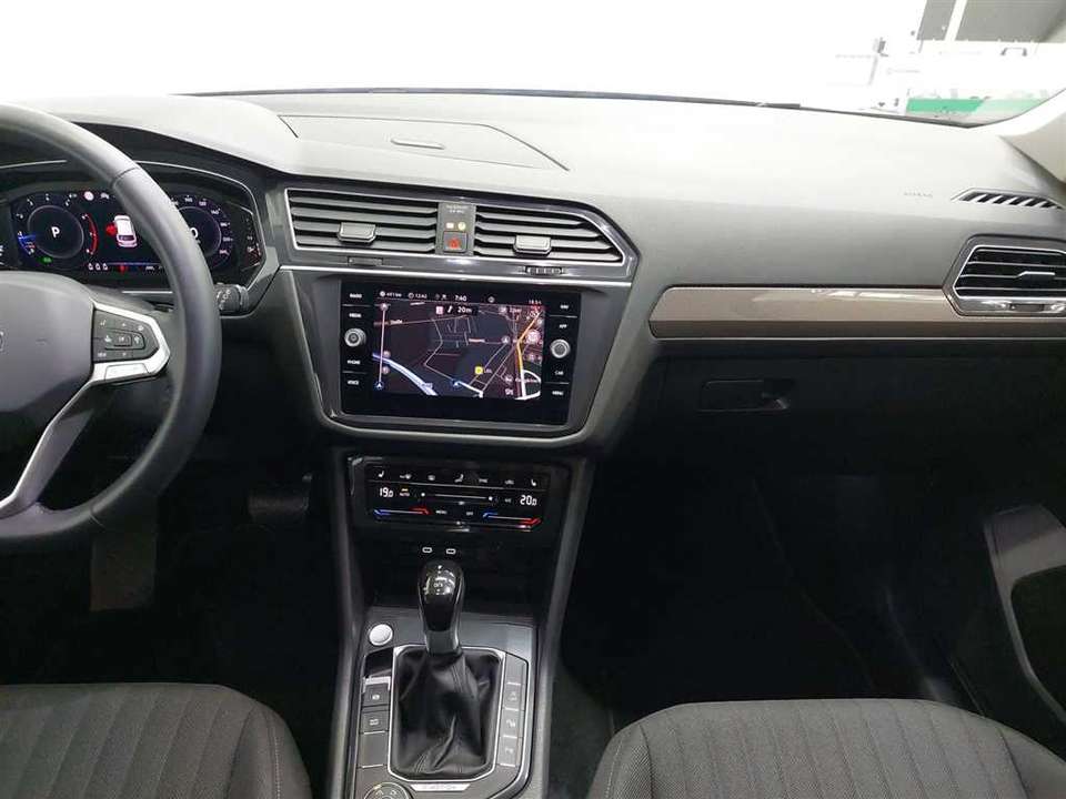 Volkswagen Tiguan Allspace - Imagem 13