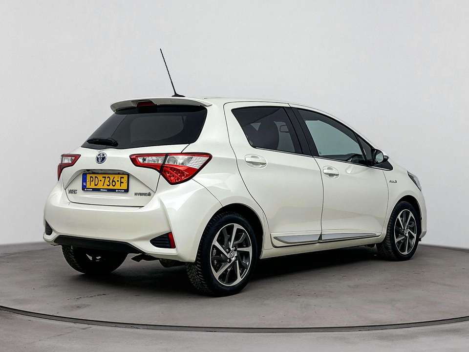 Toyota Yaris - Imagem 2