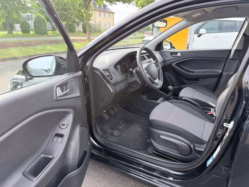 Car picture 11